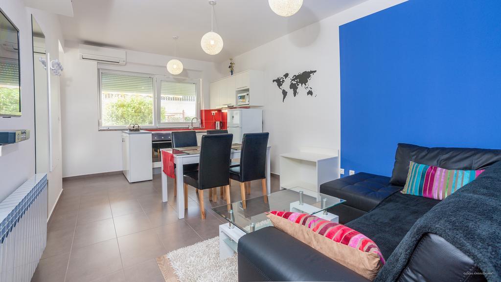 Apartment Indigo زادار الغرفة الصورة
